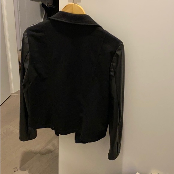 Jacket - Picture 4 of 4